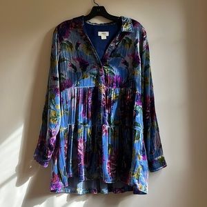 Anthropologie Maeve velvet tunic, size small